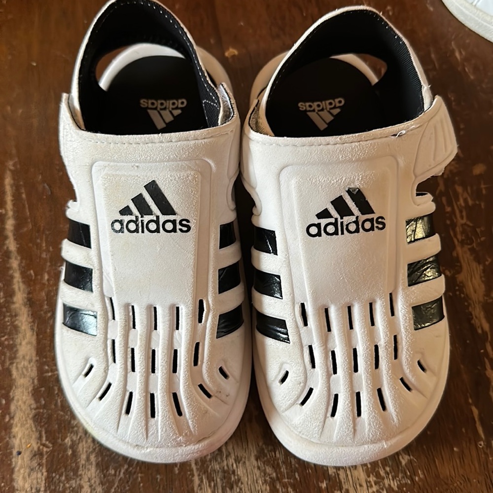 Adidas’s Kids' Water Sandal Toddler/Little  in good condition